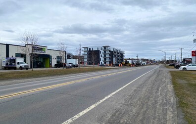Travaux d'aménagement d'une piste multifonctionnelle sur le boulevard Taché Ouest à Montmagny